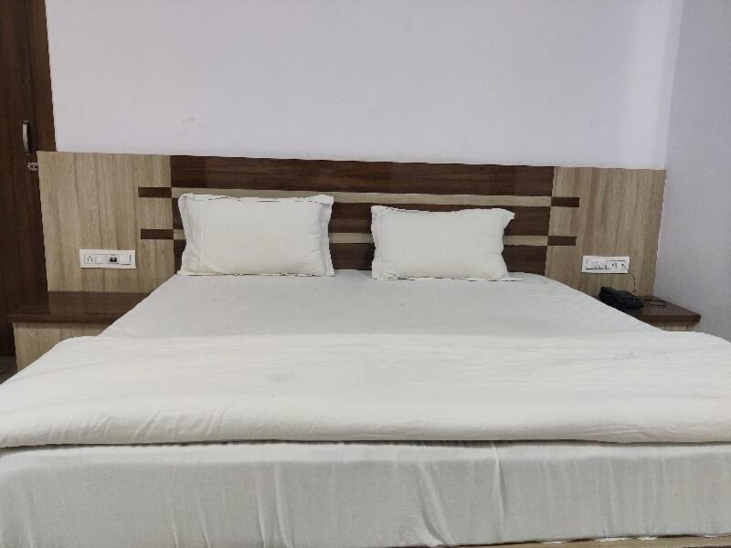Oyo Hotel Laksh Kurukshetra Exterior photo